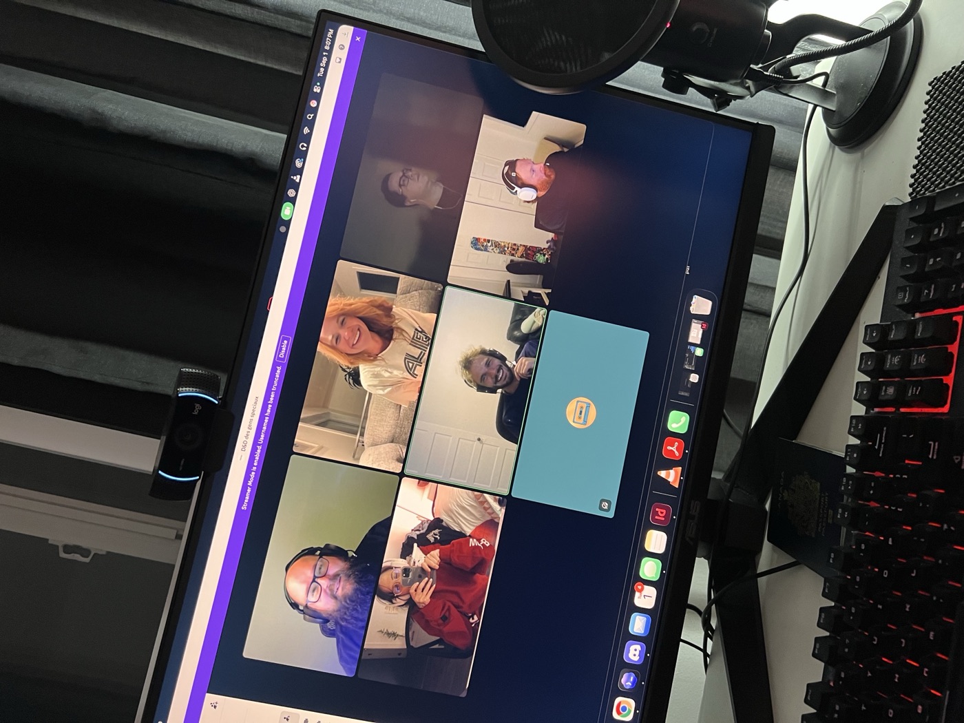 A community call with 9x9 World-Builders gathered online.